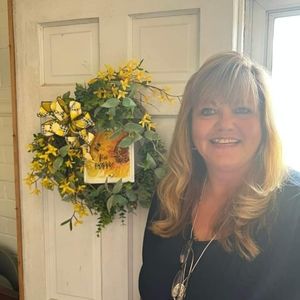 Meet your Posher, Sharon